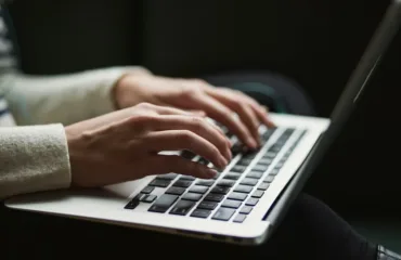 Panduan Lengkap Cara Membuat Deskripsi Foto di Shutterstock Terbaru