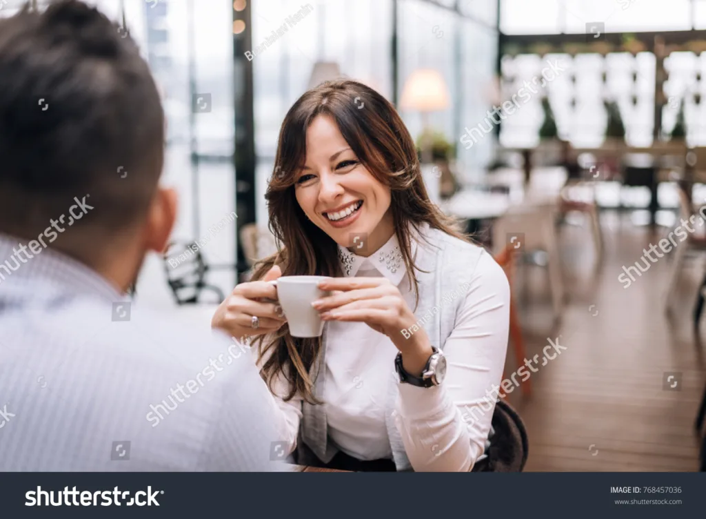 6 Ide Stok Foto Persahabatan untuk Dijual di Shutterstock