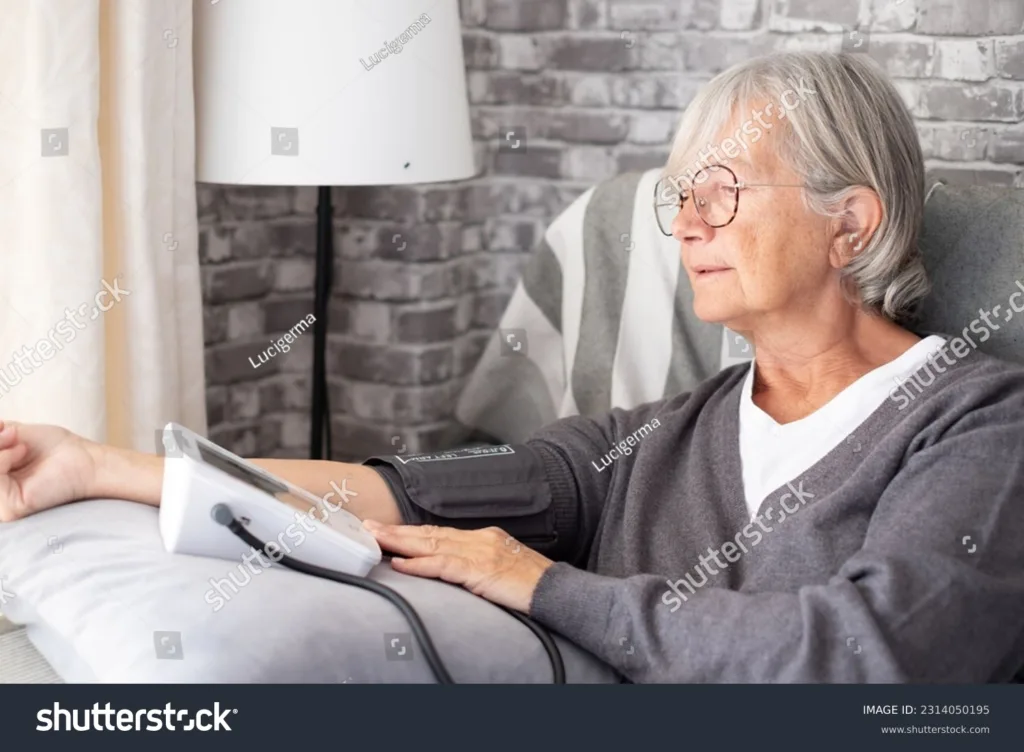 8 Ide Stok Foto untuk Dijual di Shutterstock: Perangkat Peringatan Medis