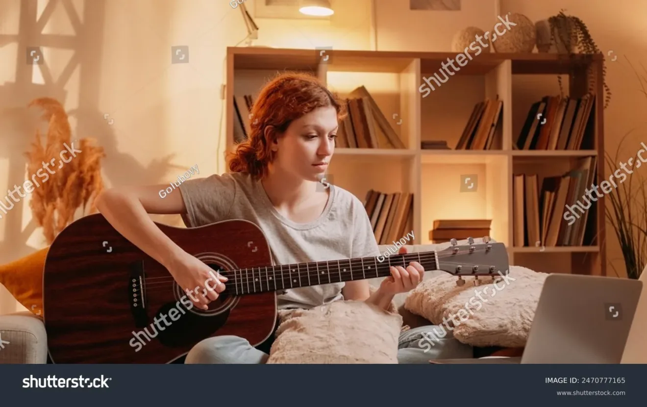 Ide Stok Foto untuk Dijual di Shutterstock Tema Resolusi Tahun Baru